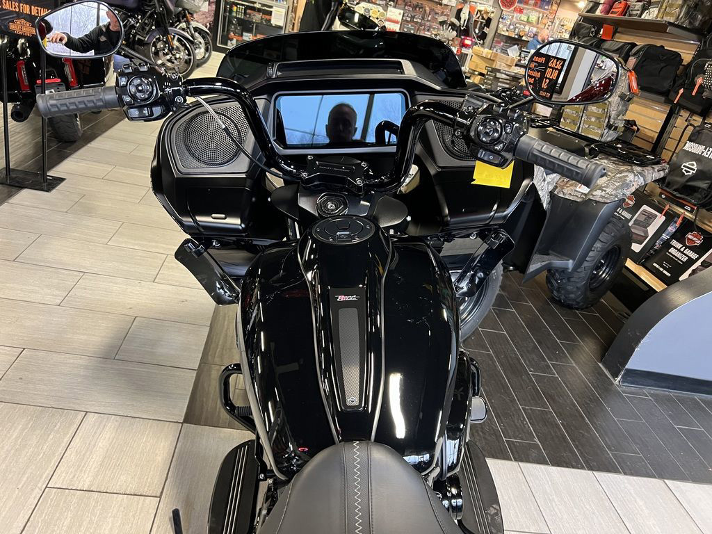 Road Glide®