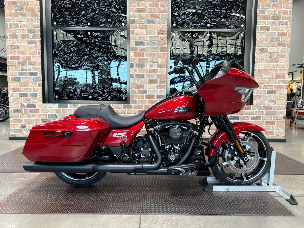 Road Glide®