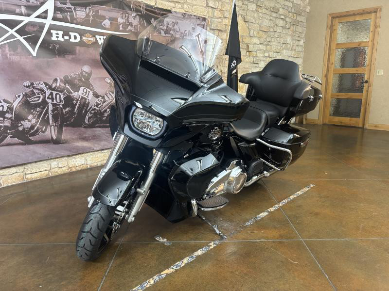 Street Glide® Ultra