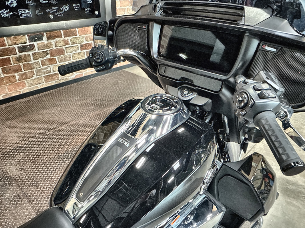 Street Glide® Ultra