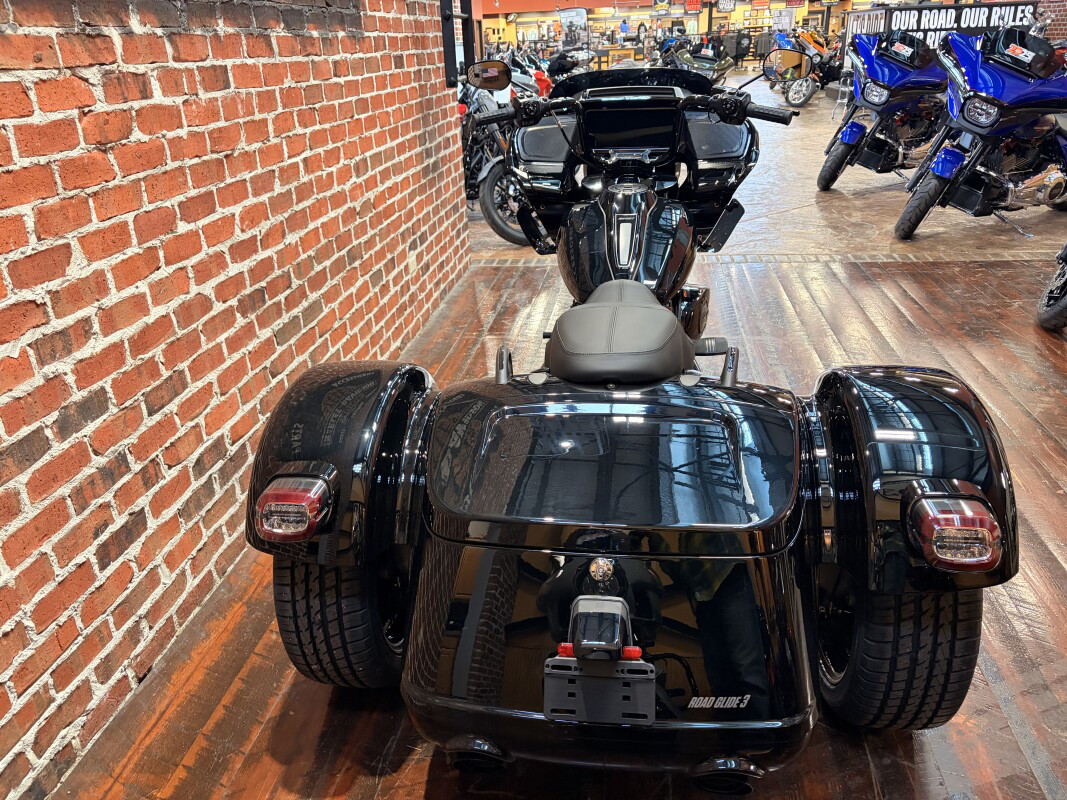 Road Glide® 3