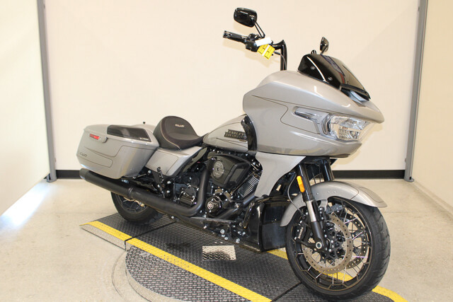 CVO® Road Glide®