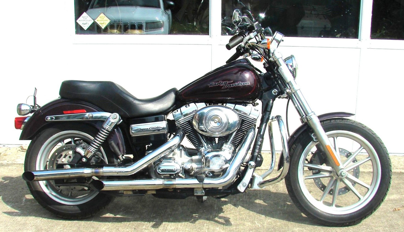 Dyna® Super Glide® Custom