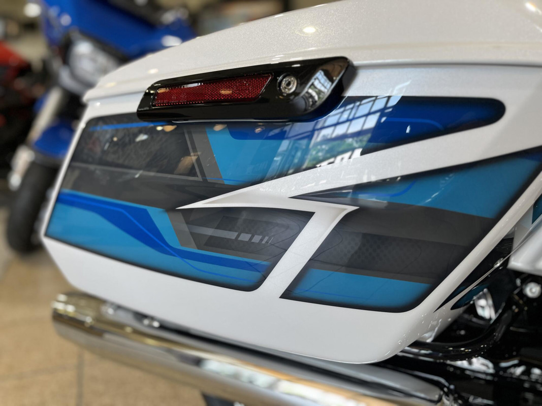 Street Glide®