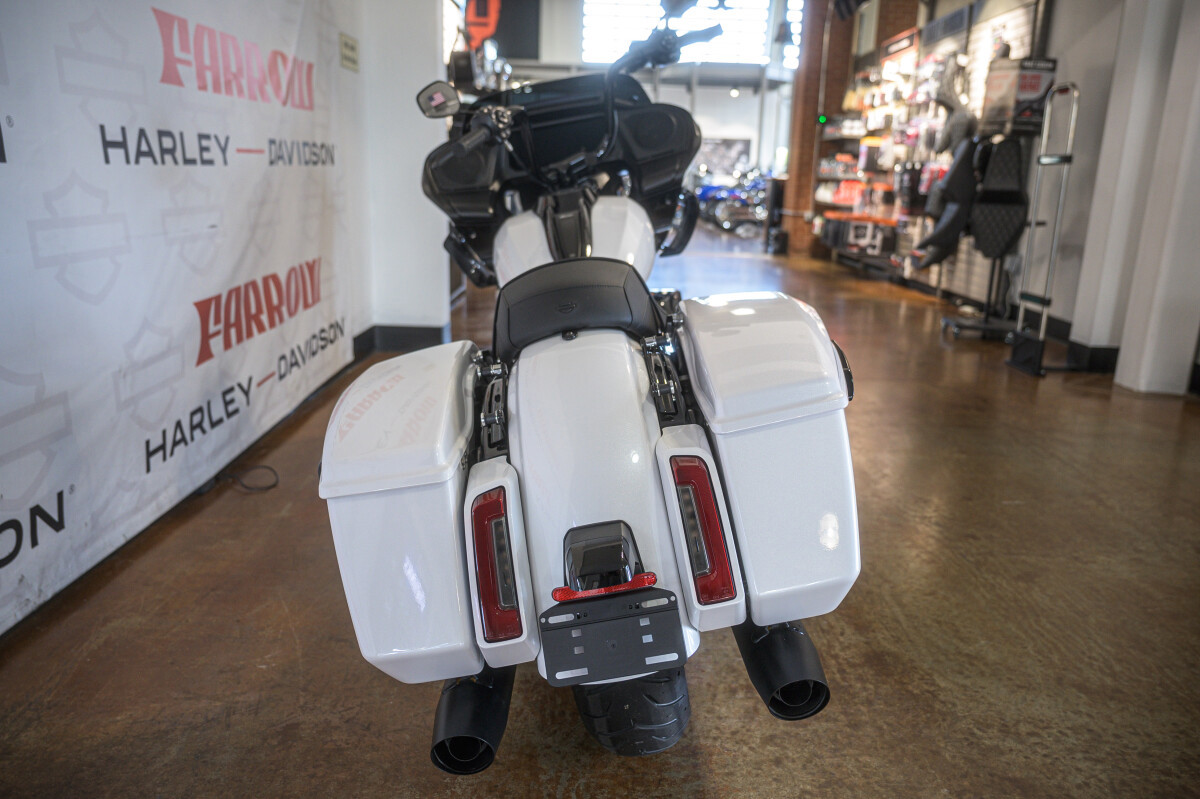 Road Glide®