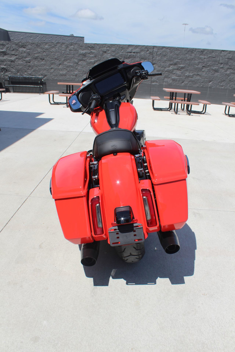 Street Glide®