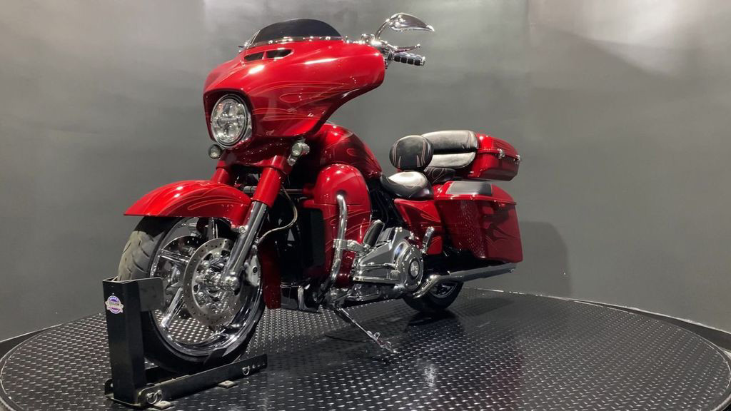 CVO® Street Glide®
