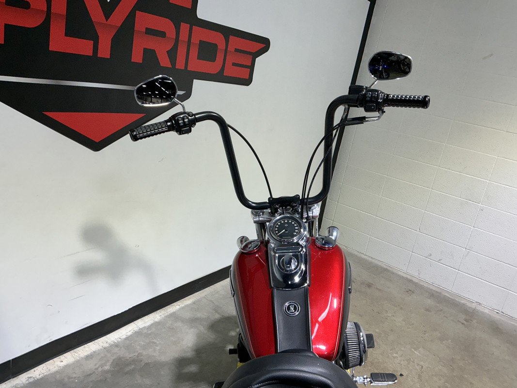 Dyna® Super Glide® Custom