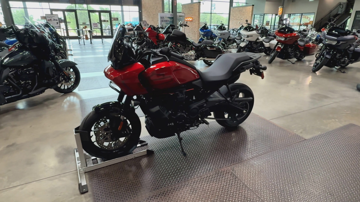 Pan America® 1250 ST