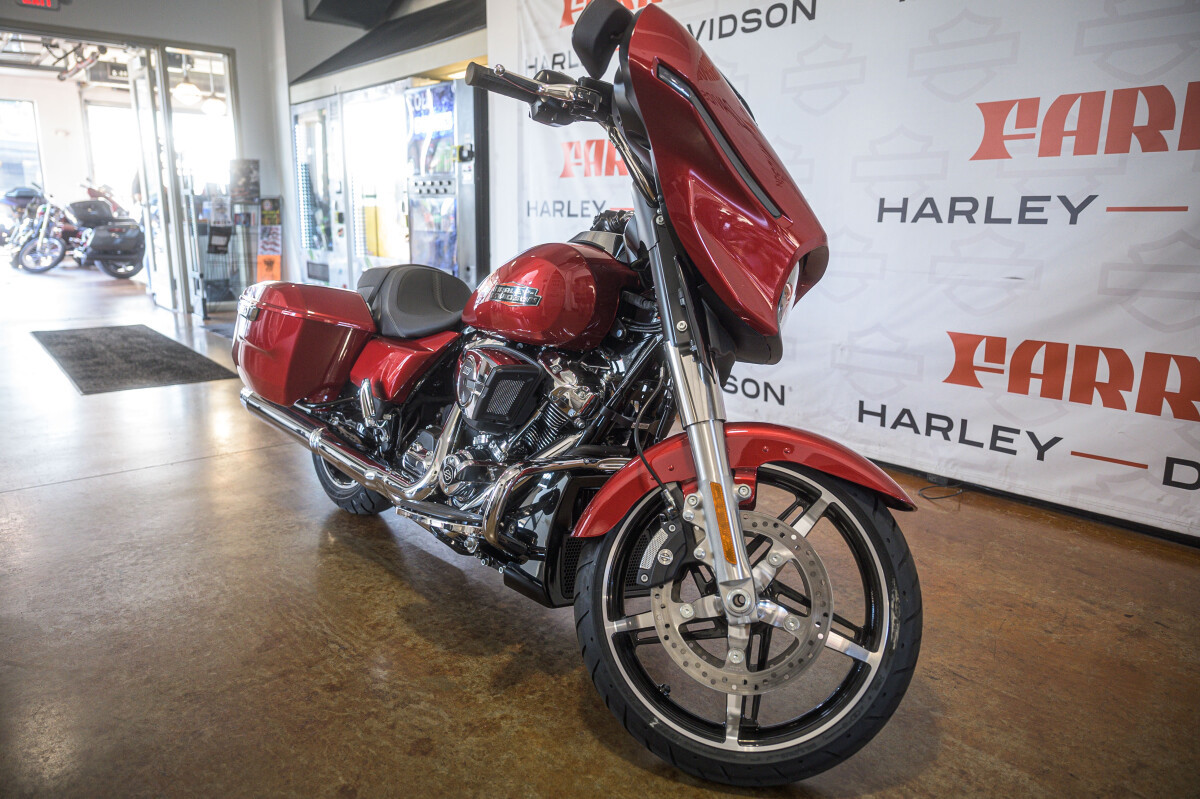 Street Glide®