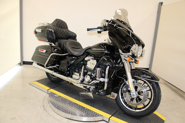 Electra Glide® Ultra Limited® Low