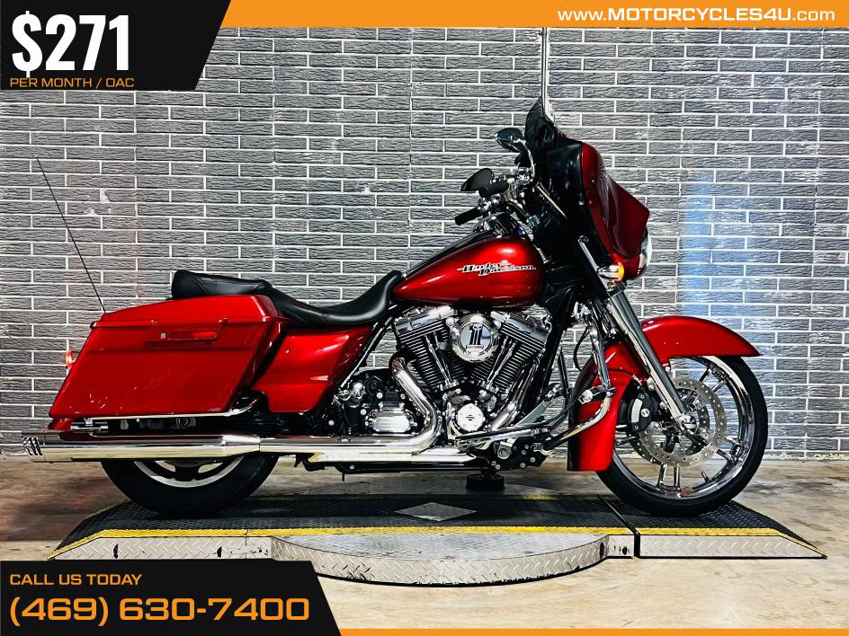 Street Glide®