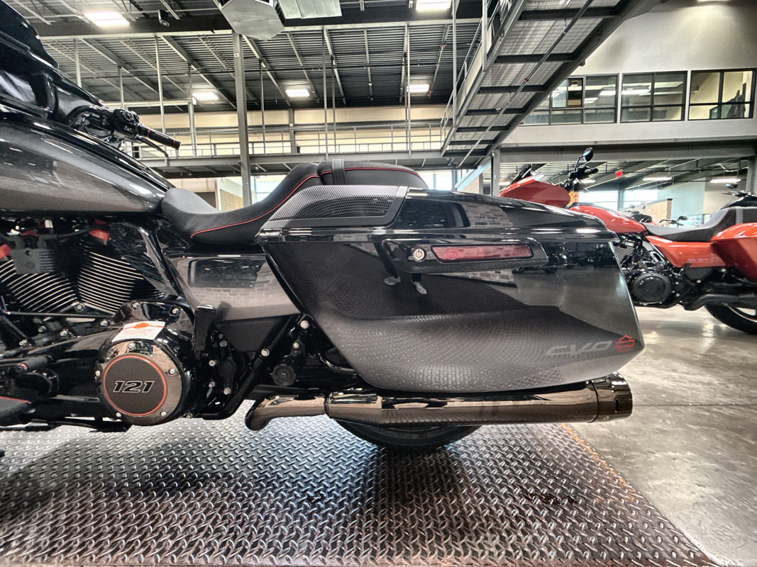 CVO® Street Glide®