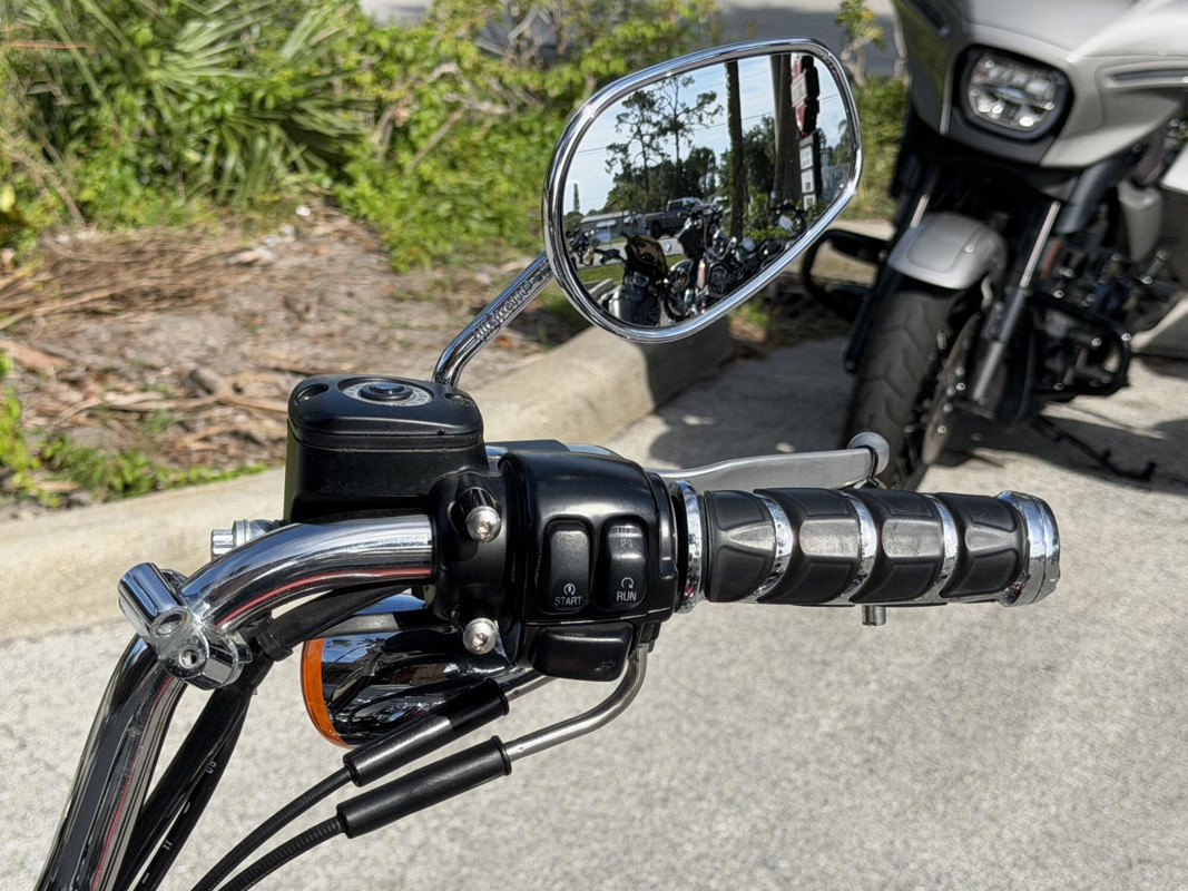 Dyna® Super Glide® Custom