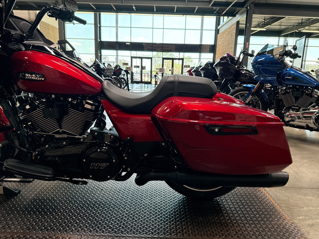 Road Glide®