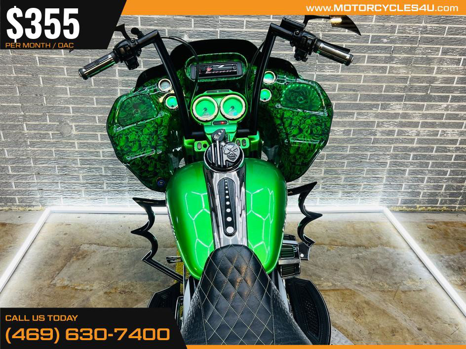 Road Glide®