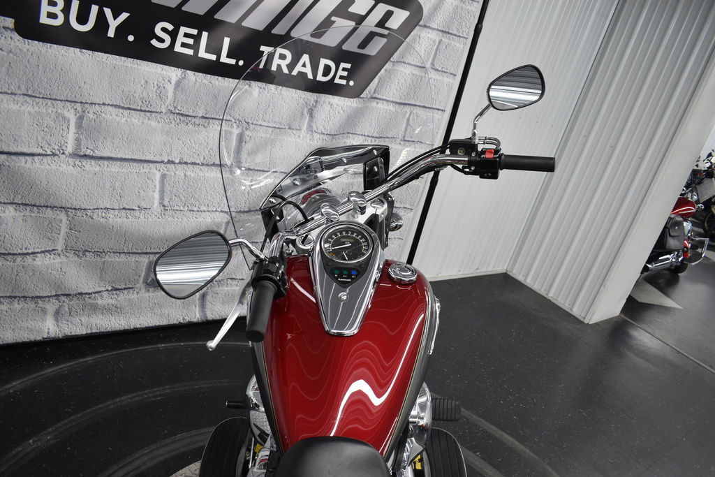 Vulcan 900 Classic LT	