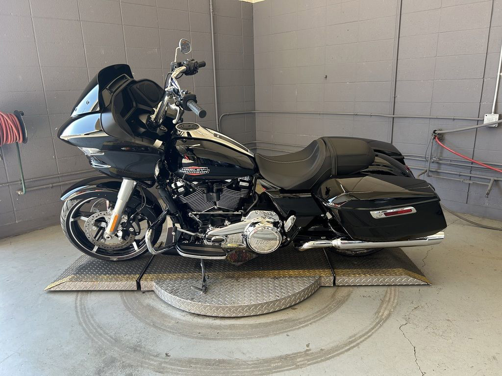 Road Glide®