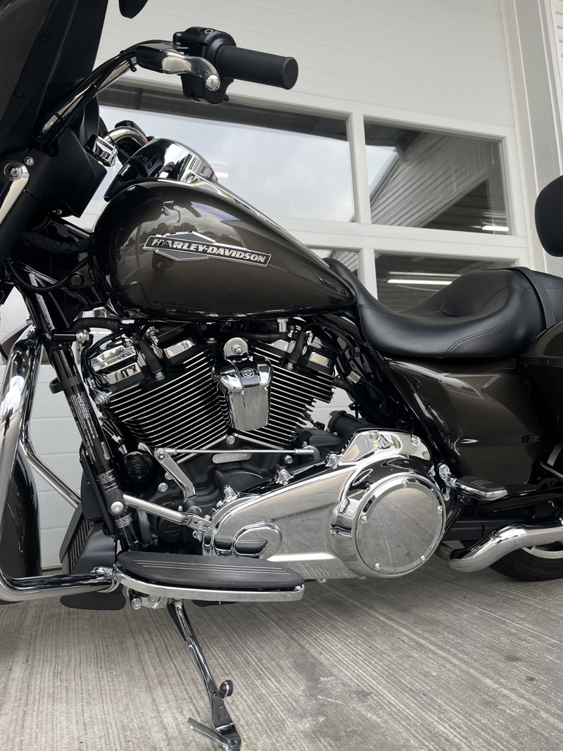 Street Glide®