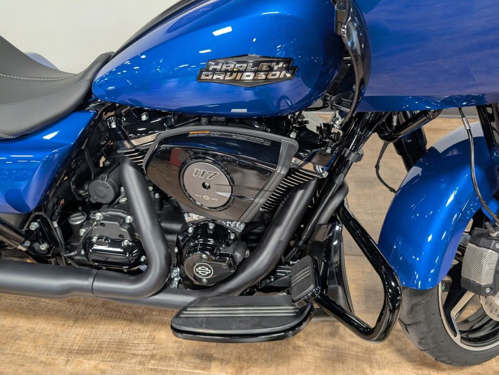 Road Glide®