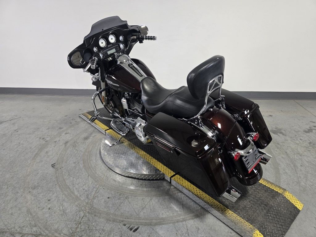 Street Glide® PowerPak