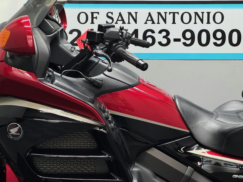 Gold Wing® Audio Comfort