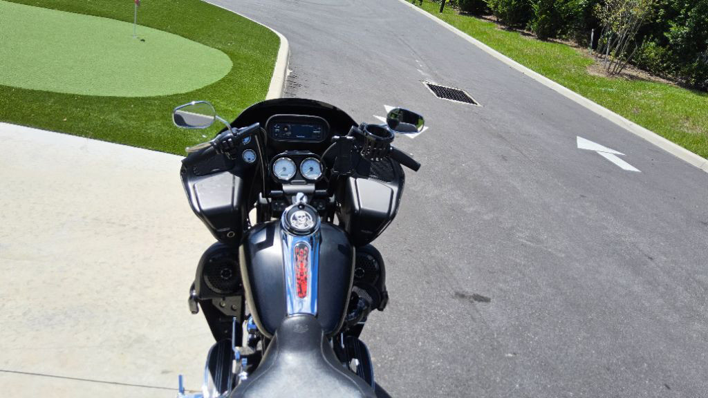 Road Glide® Custom