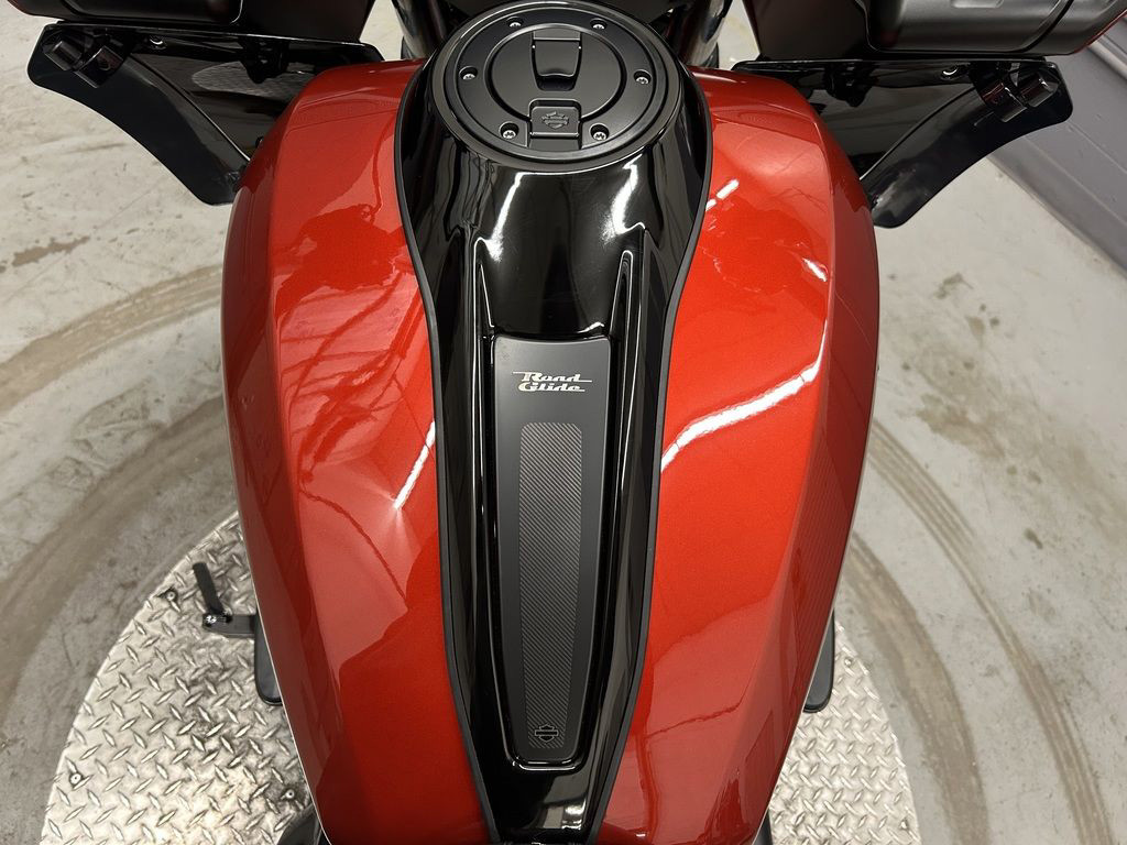 Road Glide®