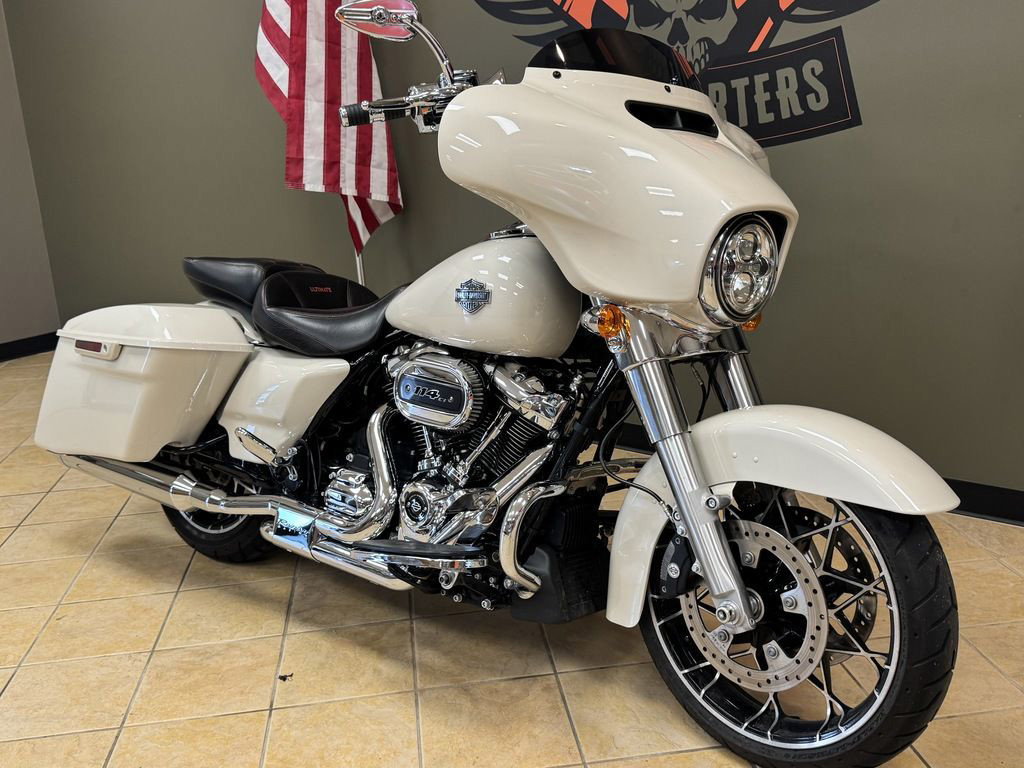 Street Glide® Special