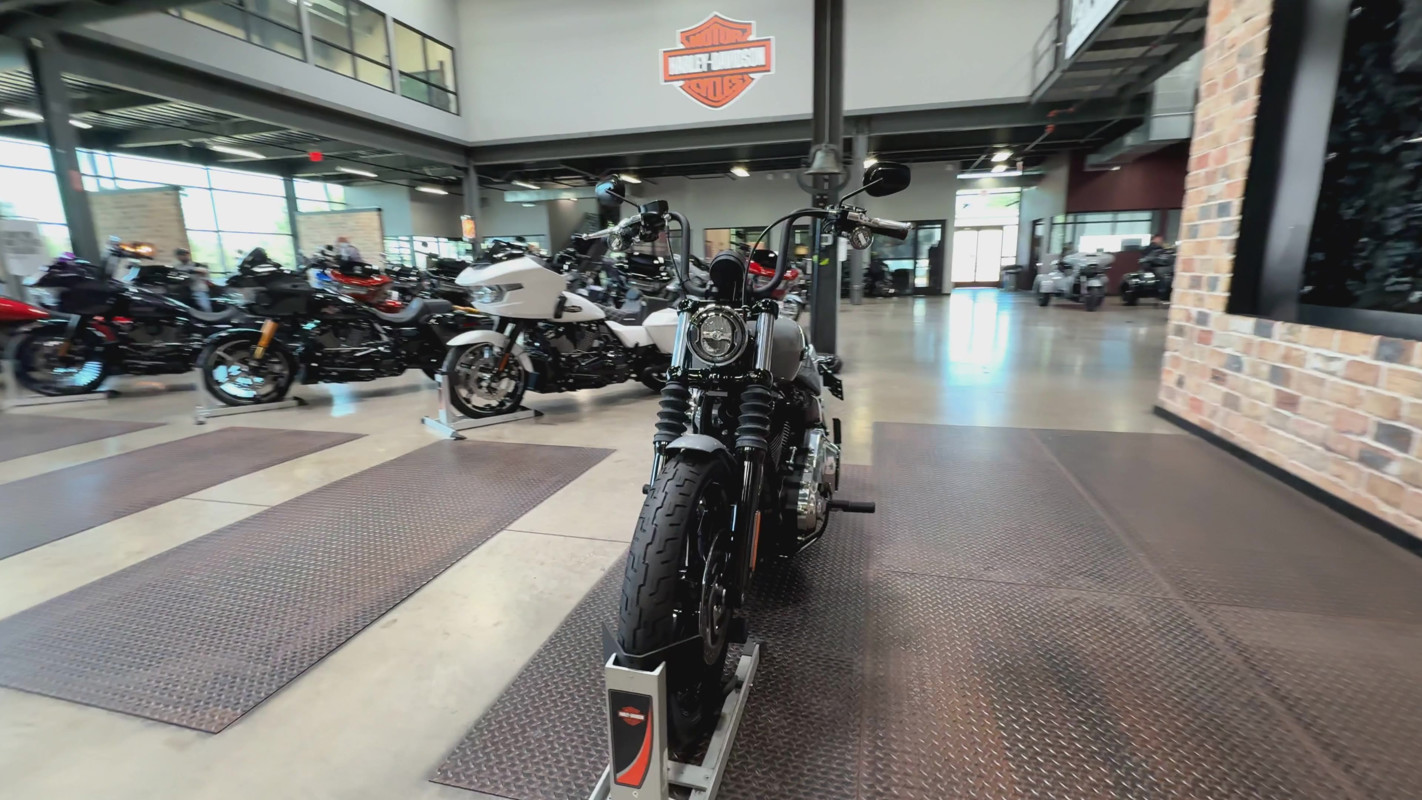Street Bob®