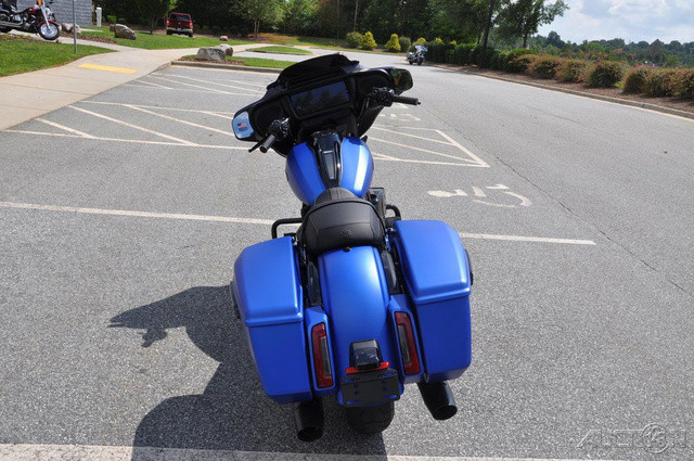 Street Glide®