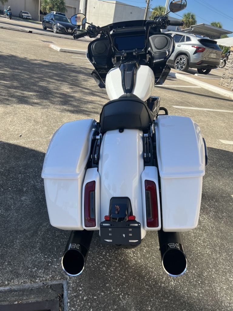 Road Glide®