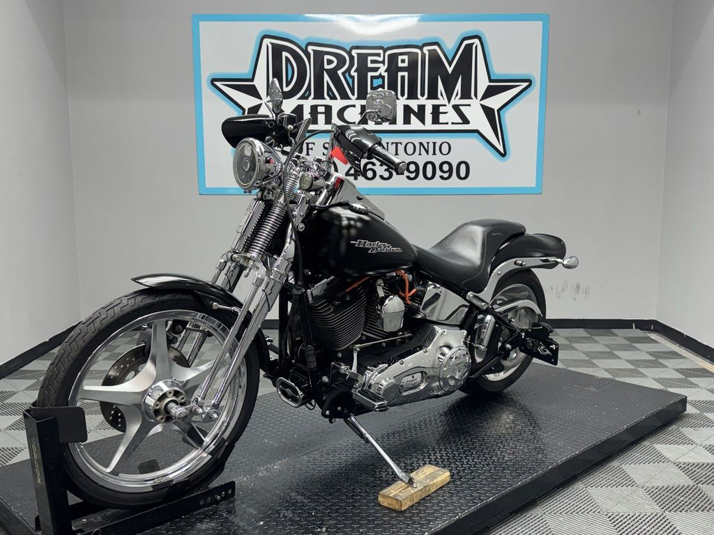 Springer® Softail®