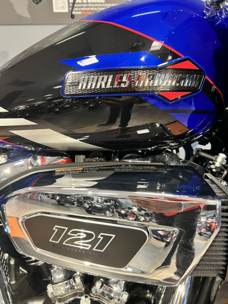 CVO® Road Glide®