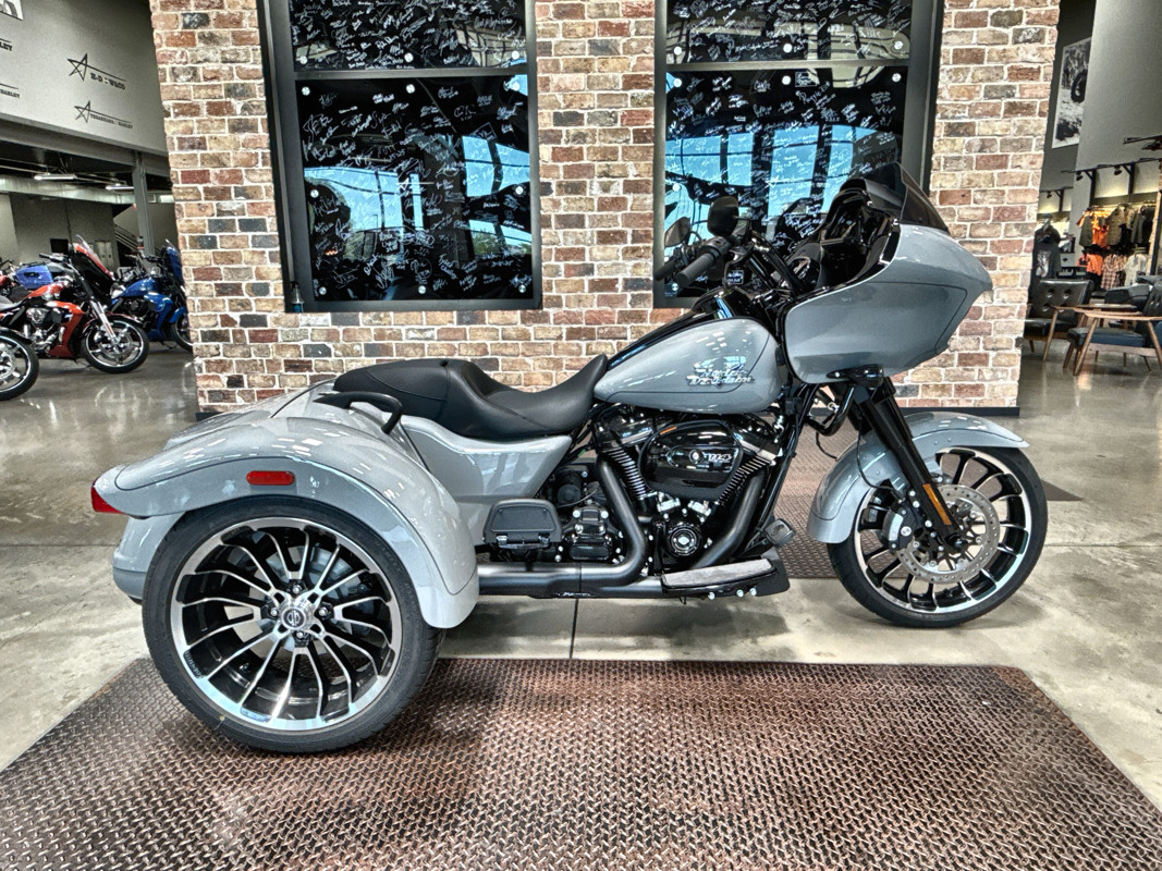Road Glide® 3