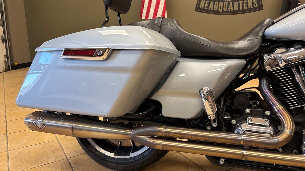 Road Glide®