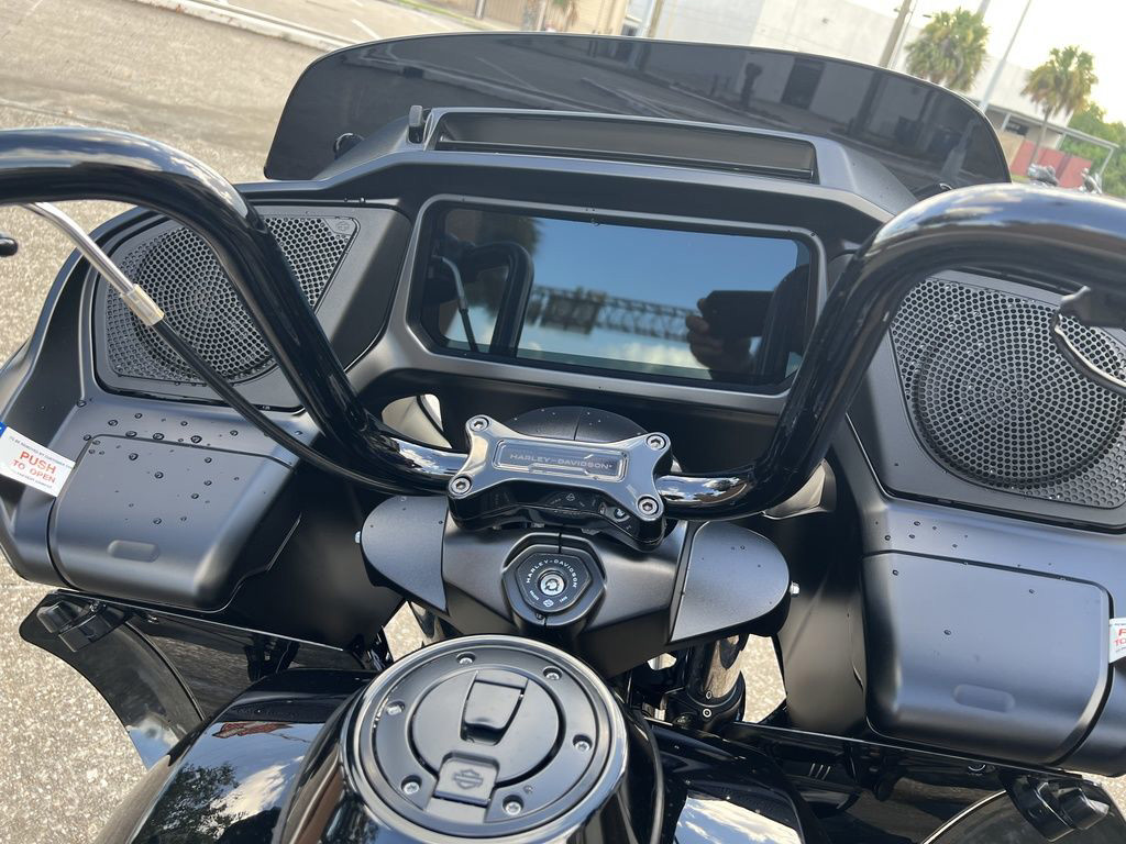 Road Glide®
