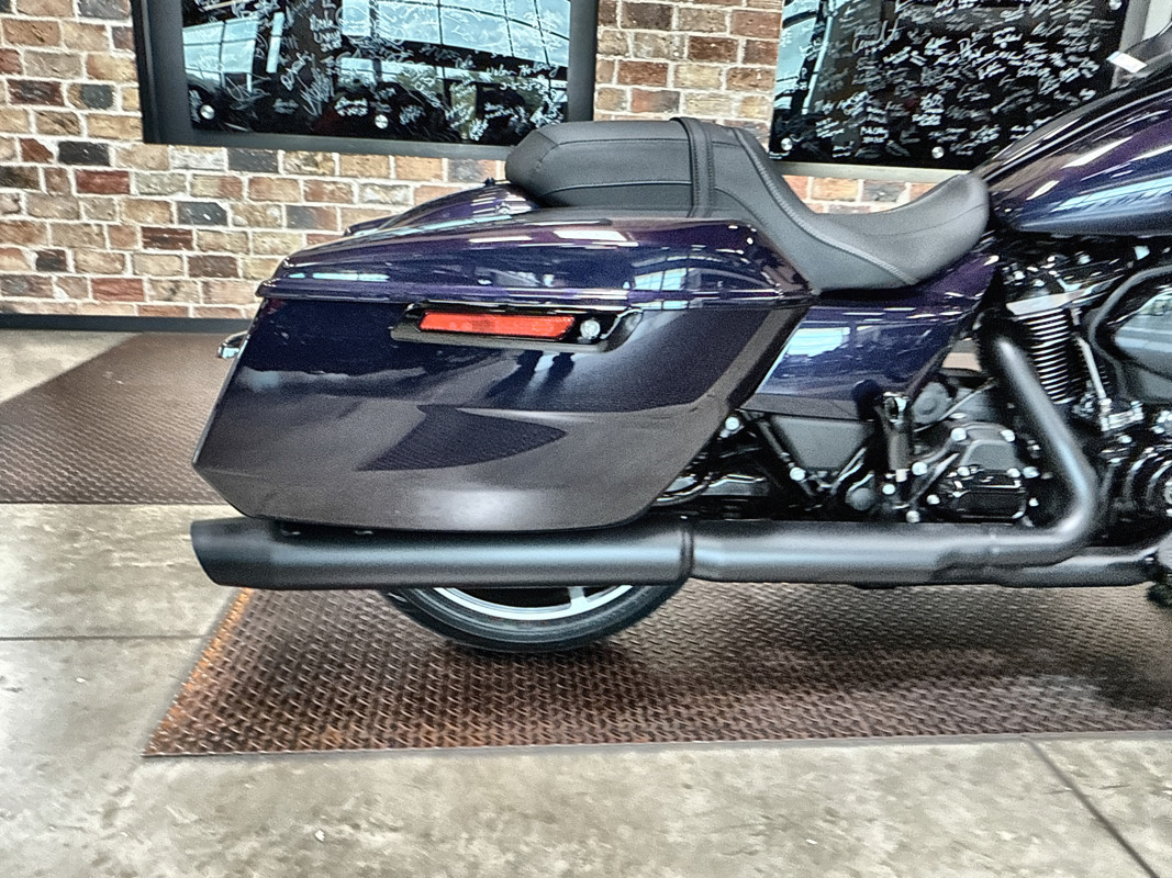 Road Glide®