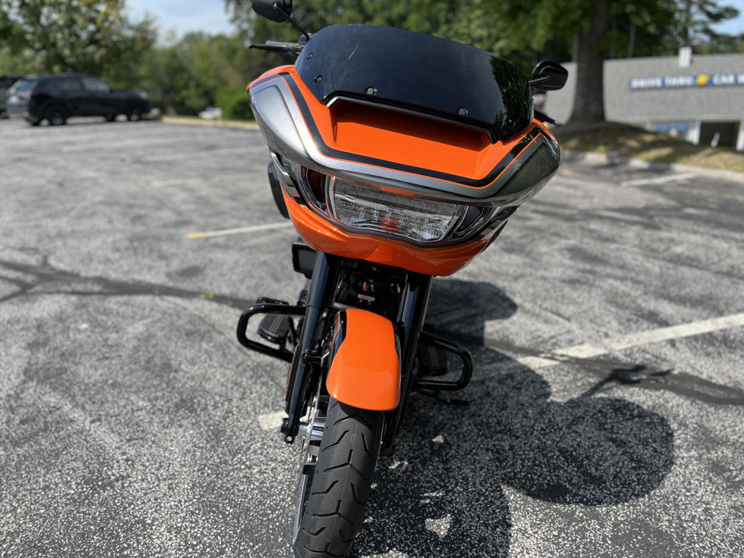 Road Glide®