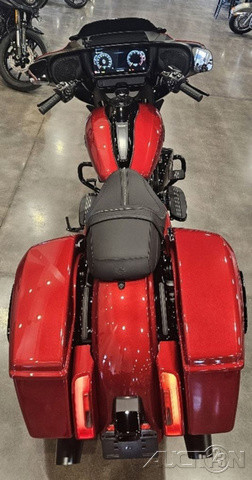 Street Glide®