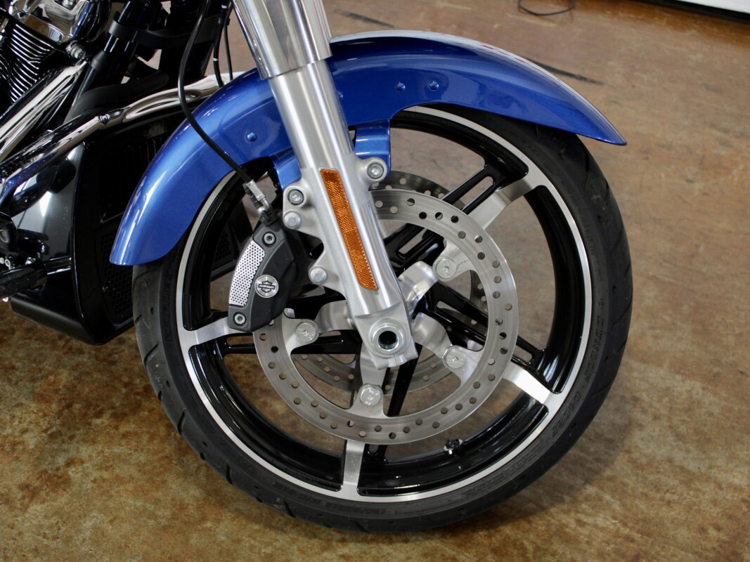 Road Glide®