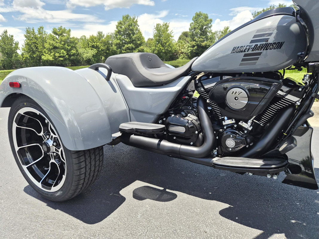 Road Glide® 3