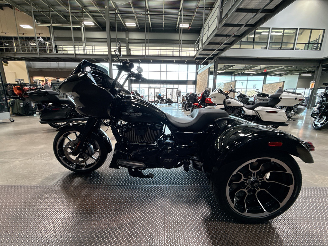Road Glide® 3