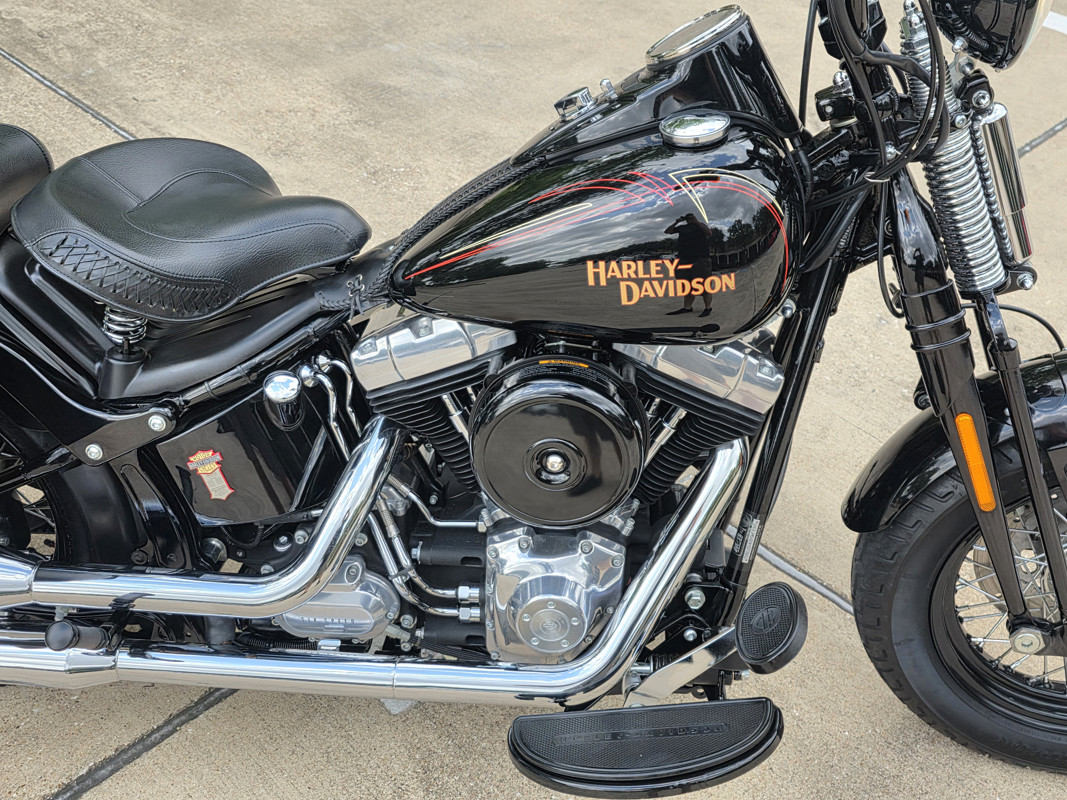 Softail® Cross Bones®