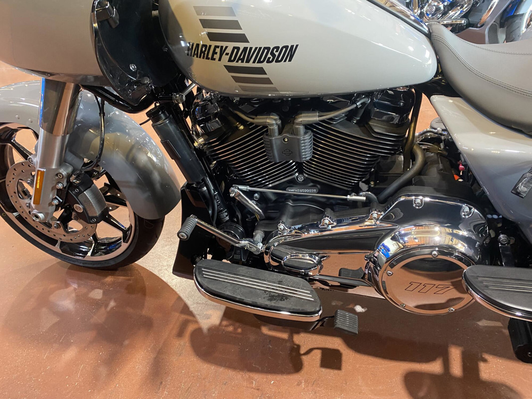 Road Glide® 3