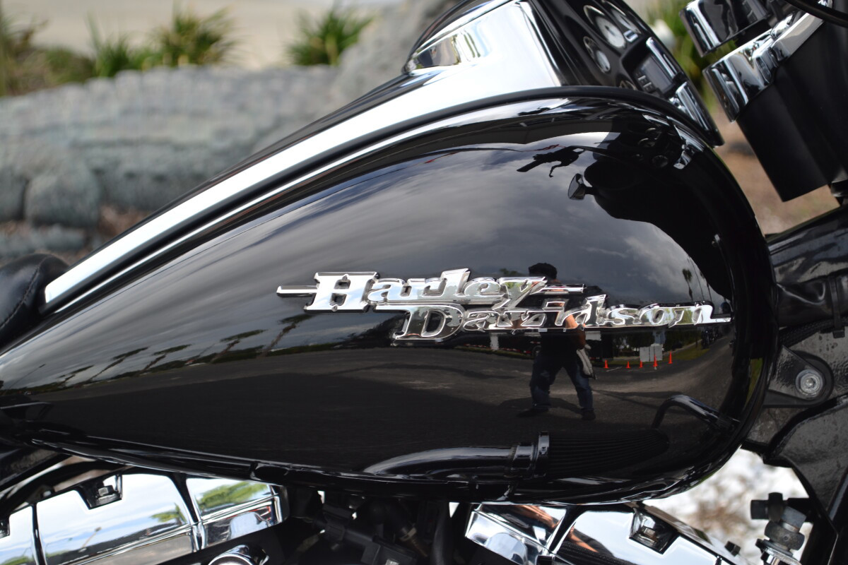 Street Glide®
