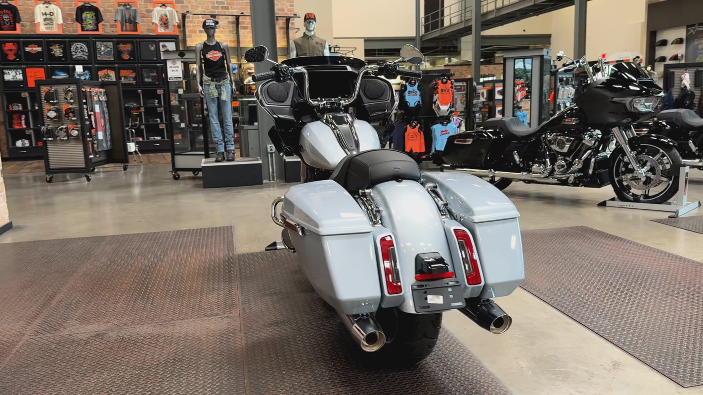 Road Glide®