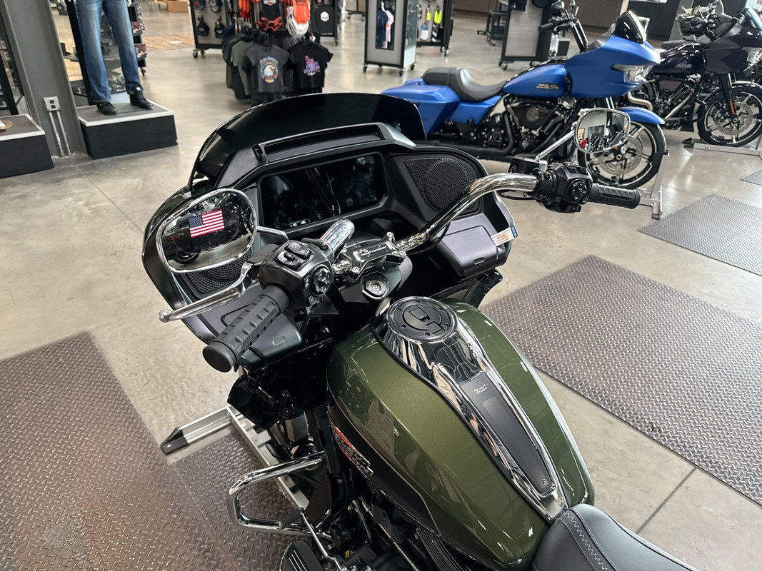 Road Glide®