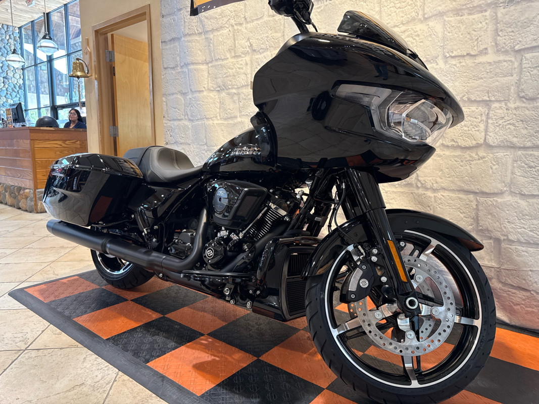 Road Glide®