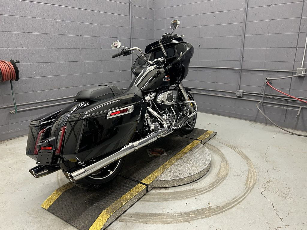 Road Glide®